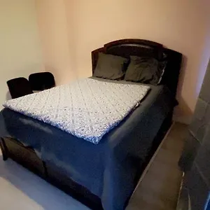 Accommodatie bij particulieren Private Double Bed Only With Balcony In Nederland